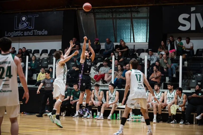 Pico FBC se quedó con el clásico en una vibrante jornada del Pre Federal