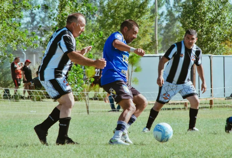 Goleadas y partidos vibrantes: todos los resultados de la tercera fecha del «Torneo Entre Amigos»