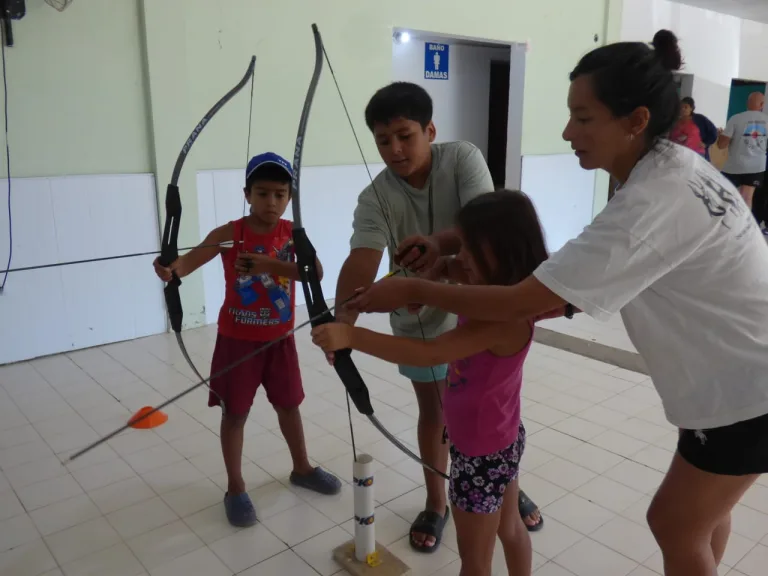 Limay Mahuida: una colonia de vacaciones diferente que apuesta por la arquería