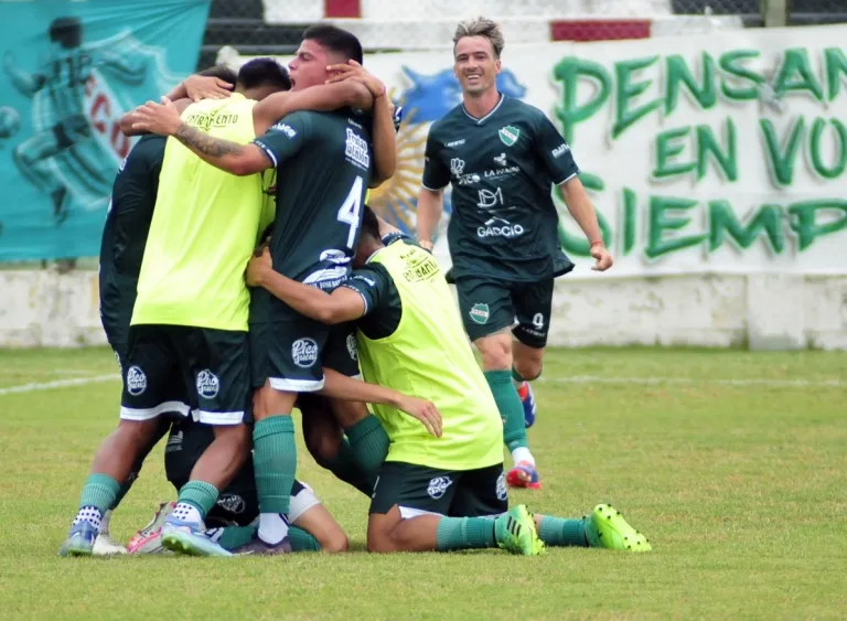 Federal Amateur: Ferro de Pico  recibe a Deportivo Alpachiri en el arranque de los cuartos de final