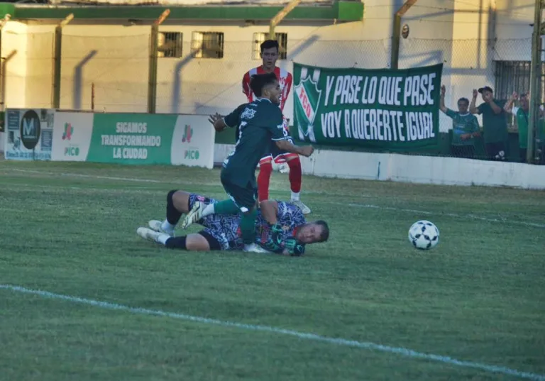 Torneo Regional Amateur: Ferro viaja al sur con la misión de cerrar la serie ante Deportivo Alpachiri
