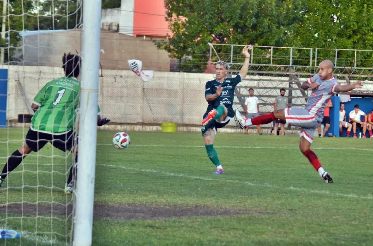 ¡Ferro finalista! El «Verde» empató 2 a 2 en Ayacucho y definirá la Región Pampeana Sur