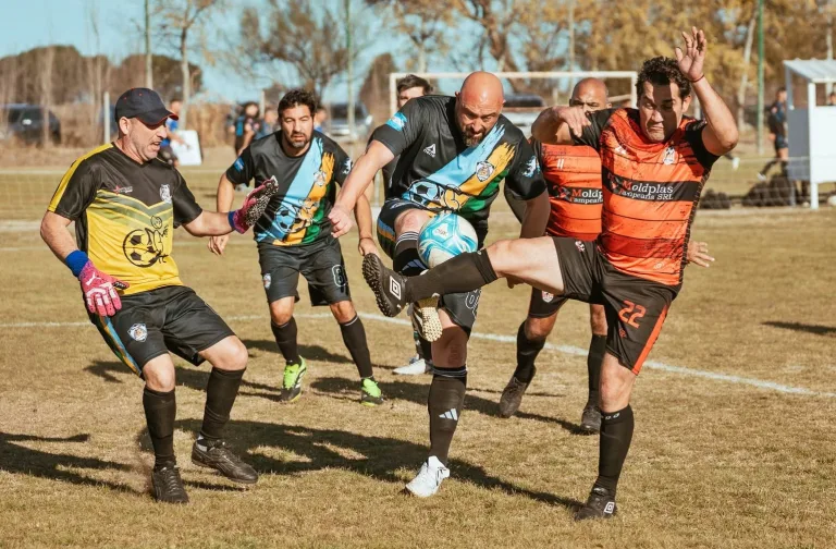 Nueva jornada a puro fútbol en el Torneo «Entre Amigos»